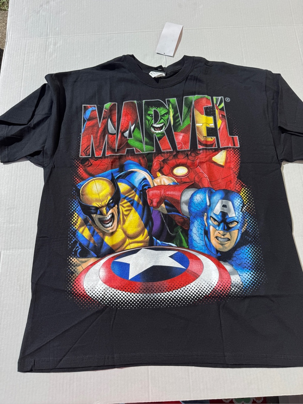 Marvel. XL. Characters on black t. NWOT